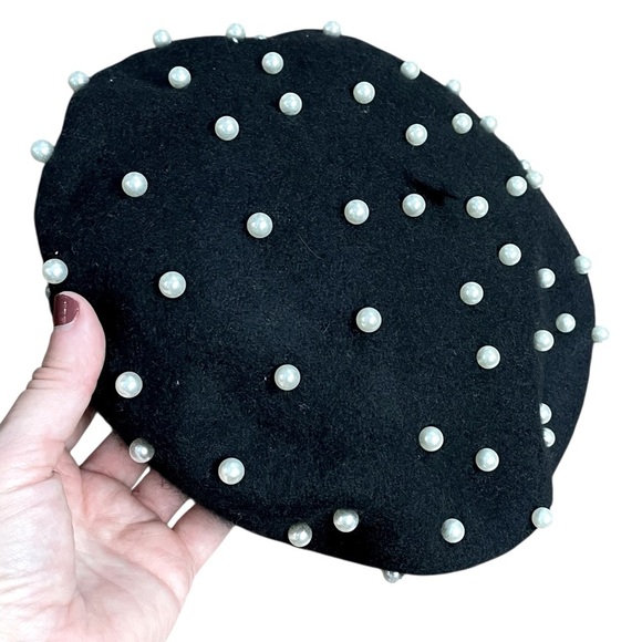 Cato Black Beret with Pearl Accents - Picture 1 of 6